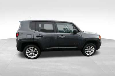 2023 Jeep Renegade, $18507. Photo 9