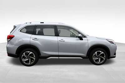 2023 Subaru Forester, $32347. Photo 9
