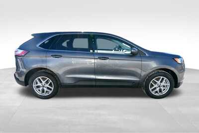 2023 Ford Edge, $21221. Photo 9