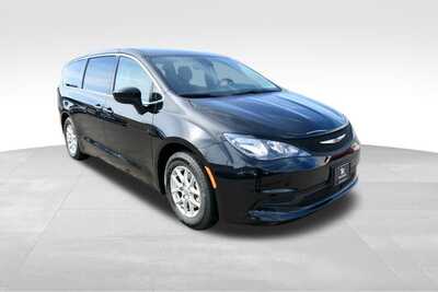 2024 Chrysler Voyager, $24400. Photo 9