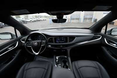 2023 Buick Enclave, $35247. Photo 3