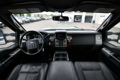 2015 Ford F350 Crew Cab, $28096. Photo 3