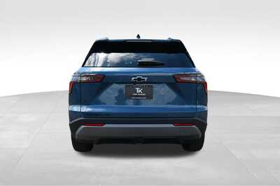 2026 Chevrolet Equinox, $37710. Photo 5