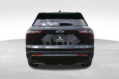 2026 Chevrolet Equinox, $40484. Photo 5