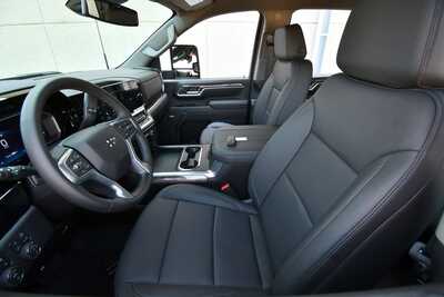 2026 Chevrolet 3500 Crew Cab, $71700. Photo 10