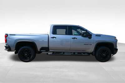 2026 Chevrolet 3500 Crew Cab, $71700. Photo 7