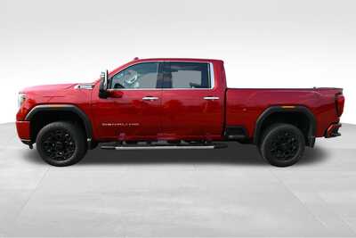 2021 GMC 3500 Crew Cab, $62231. Photo 4