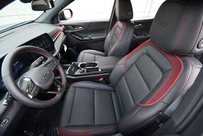 2027 Chevrolet Equinox, $36397. Photo 10