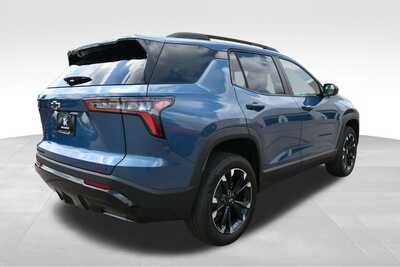 2027 Chevrolet Equinox, $36397. Photo 6