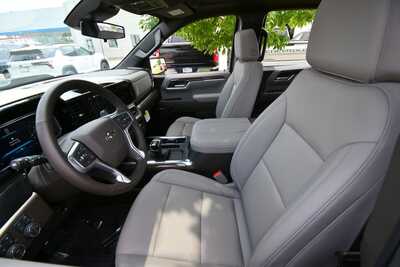 2026 Chevrolet 1500 Crew Cab, $70580. Photo 10