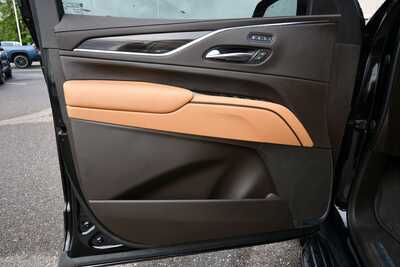 2023 Cadillac Escalade, $58687. Photo 11