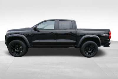 2024 Chevrolet Colorado Crew Cab, $37196. Photo 4