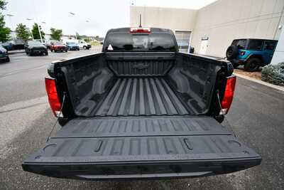 2024 Chevrolet Colorado Crew Cab, $37196. Photo 7