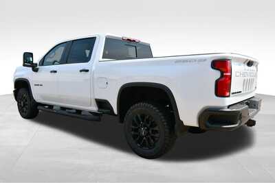 2026 Chevrolet 3500 Crew Cab, $70497. Photo 4