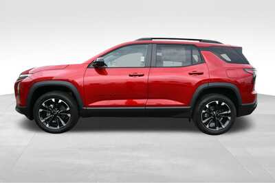 2027 Chevrolet Equinox, $37390. Photo 3
