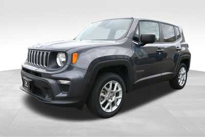 2023 Jeep Renegade, $17347. Photo 2
