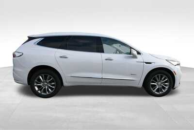 2023 Buick Enclave, $37355. Photo 9