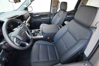 2026 Chevrolet 1500 Crew Cab, $66300. Photo 10