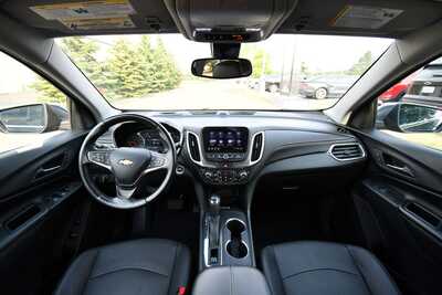 2020 Chevrolet Equinox, $20492. Photo 3