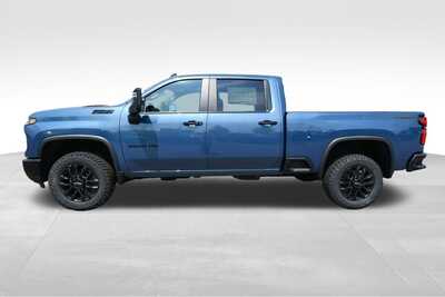 2026 Chevrolet 3500 Crew Cab, $66997. Photo 3