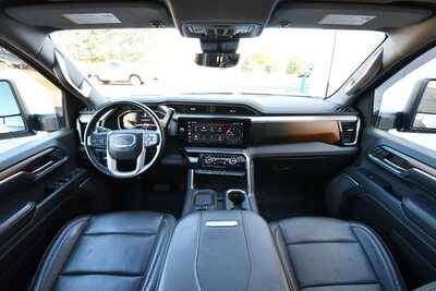2024 GMC 3500 Crew Cab, $69847. Photo 3