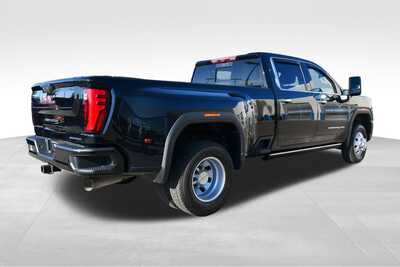 2024 GMC 3500 Crew Cab, $69847. Photo 8