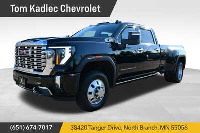 2024 GMC 3500 Crew Cab, $69847. Photo 1