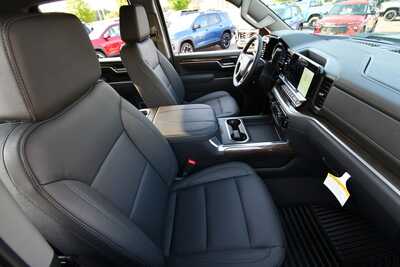2026 Chevrolet 3500 Crew Cab, $66349. Photo 11