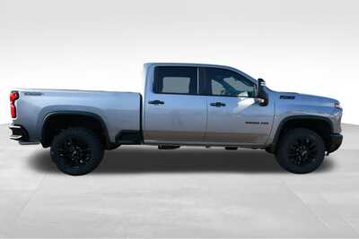2026 Chevrolet 3500 Crew Cab, $66349. Photo 7