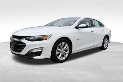 2023 Chevrolet Malibu, $17347. Photo 2