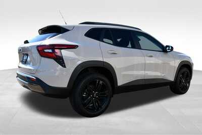 2026 Chevrolet Trax, $28570. Photo 6