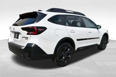2022 Subaru Outback, $25540. Photo 8