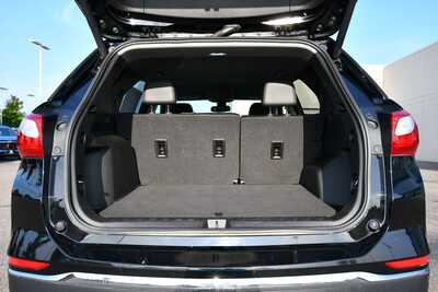 2021 Chevrolet Equinox, $15347. Photo 7