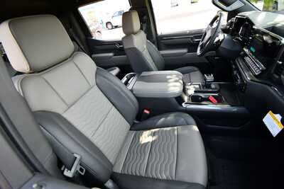 2026 Chevrolet 1500 Crew Cab, $75335. Photo 11