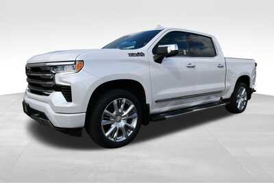 2024 Chevrolet 1500 Crew Cab, $49347. Photo 2