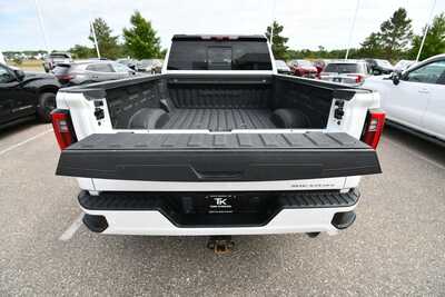2024 GMC 2500 Crew Cab, $66500. Photo 7