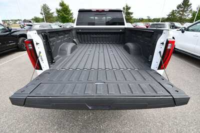 2024 GMC 2500 Crew Cab, $66500. Photo 8