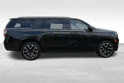 2024 Chevrolet Suburban, $62608. Photo 9