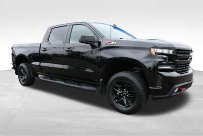 2022 Chevrolet 1500 Crew Cab, $41926. Photo 10