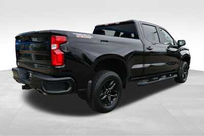 2022 Chevrolet 1500 Crew Cab, $41926. Photo 8