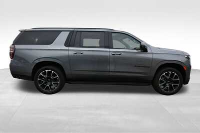 2022 Chevrolet Suburban, $46475. Photo 9
