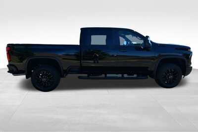 2026 Chevrolet 3500 Crew Cab, $67550. Photo 7