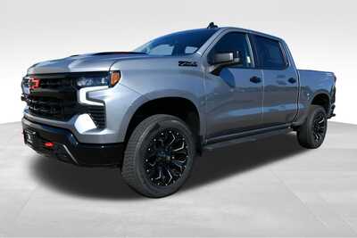 2024 Chevrolet 1500 Crew Cab, $44650. Photo 2