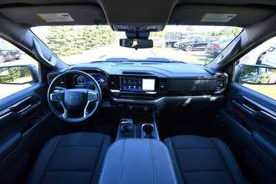 2024 Chevrolet 1500 Crew Cab, $44650. Photo 3