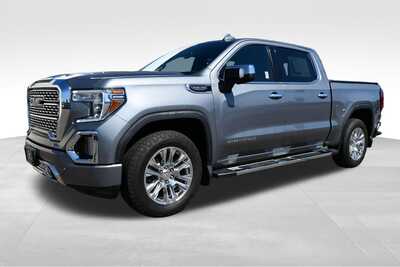 2022 GMC 1500 Crew Cab, $42910. Photo 2