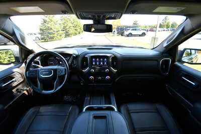 2022 GMC 1500 Crew Cab, $42910. Photo 3