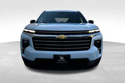 2027 Chevrolet Traverse, $49885. Photo 9
