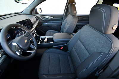 2027 Chevrolet Traverse, $46185. Photo 10