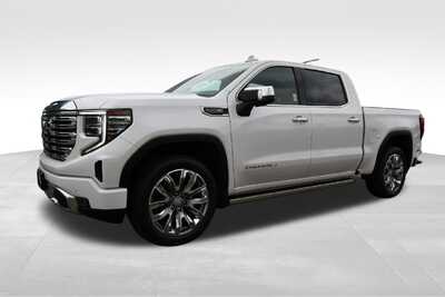 2023 GMC 1500 Crew Cab, $50772. Photo 2