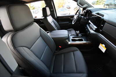 2026 Chevrolet 1500 Crew Cab, $70260. Photo 11